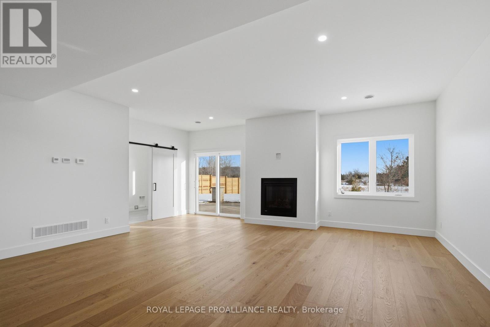 39 Fraser Drive, Quinte West, Ontario  K0K 1E0 - Photo 12 - X12642808