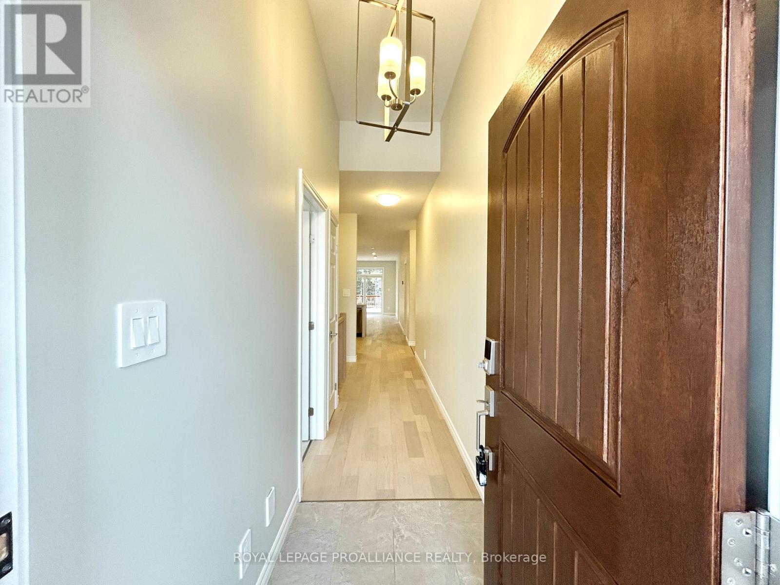 15 - 99 Cloverleaf Drive, Belleville, Ontario  K8N 4Z5 - Photo 2 - X12643628