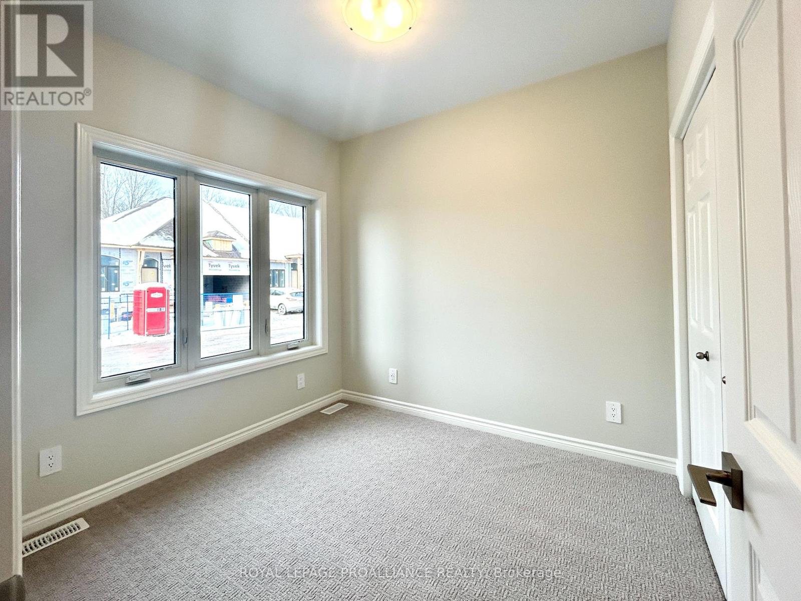 15 - 99 Cloverleaf Drive, Belleville, Ontario  K8N 4Z5 - Photo 3 - X12643628