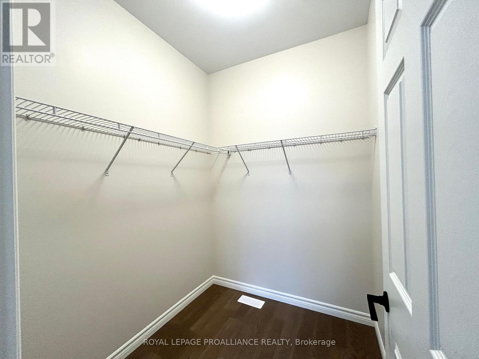 83 Athabaska Drive, Belleville, Ontario  K8N 0T1 - Photo 5 - X12643976