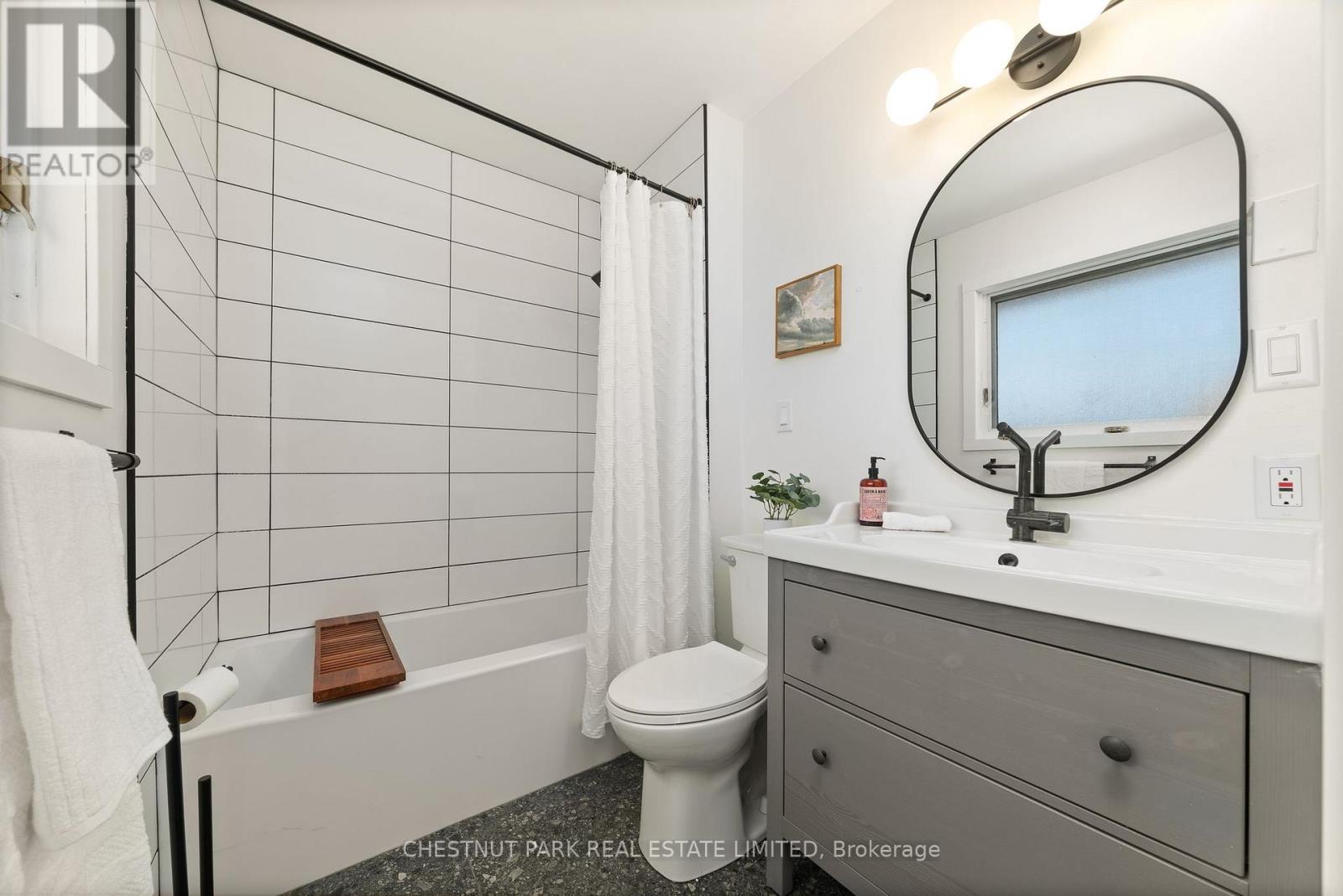 62 Mitchells Crossroad, Prince Edward County, Ontario  K0K 2T0 - Photo 26 - X12657366