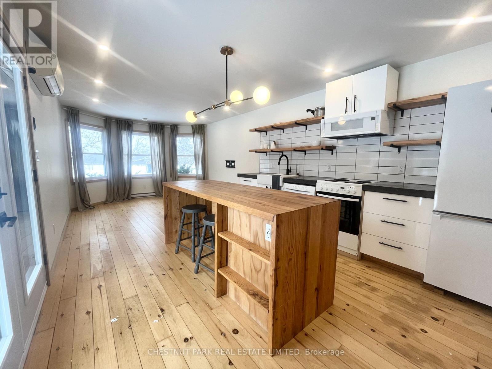 62 Mitchells Crossroad, Prince Edward County, Ontario  K0K 2T0 - Photo 30 - X12657366