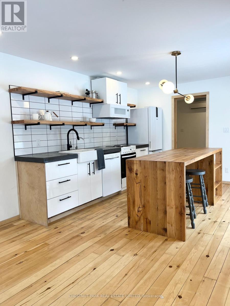 62 Mitchells Crossroad, Prince Edward County, Ontario  K0K 2T0 - Photo 34 - X12657366