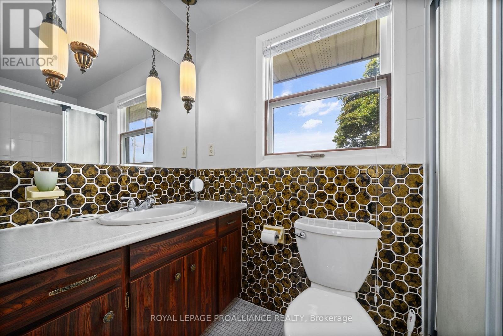 6864 Highway 62, Belleville, Ontario  K8N 0L7 - Photo 37 - X12661558