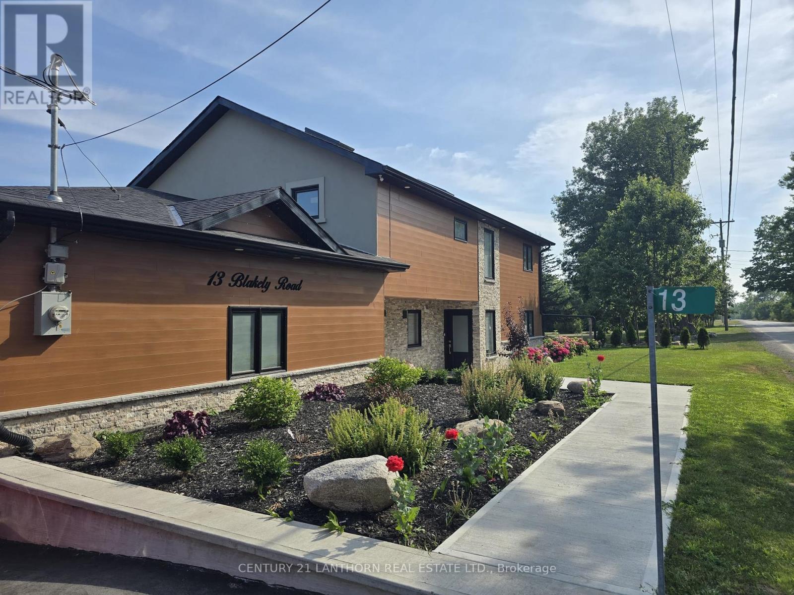 13 Blakely Road, Prince Edward County, Ontario  K0K 1T0 - Photo 2 - X12665186