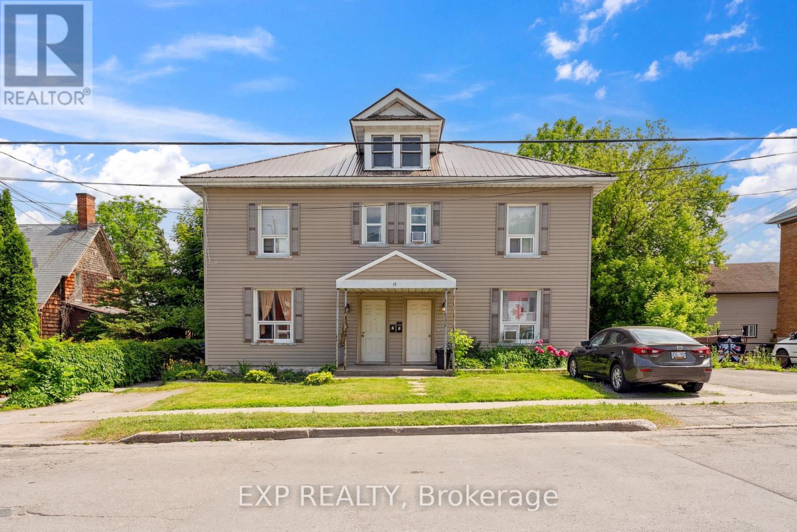 17 SPRING STREET, Quinte West, Ontario