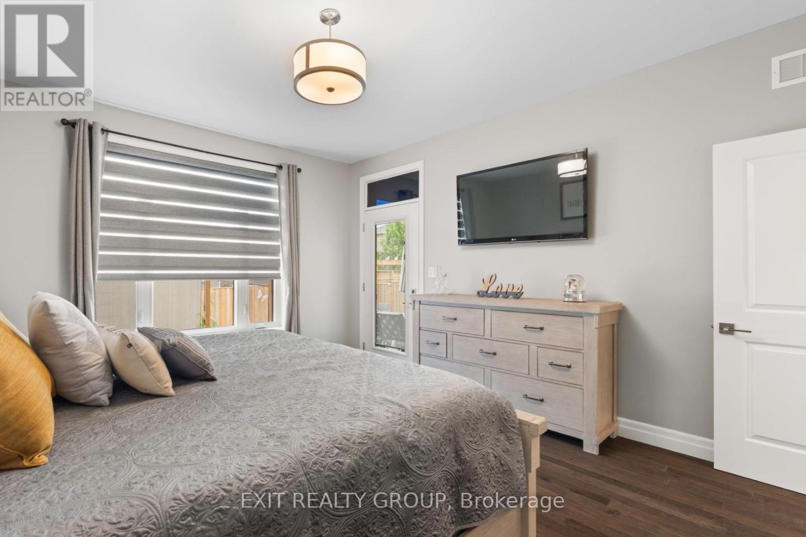 86 Essex Drive, Belleville, Ontario  K8N 0J1 - Photo 24 - X12666386