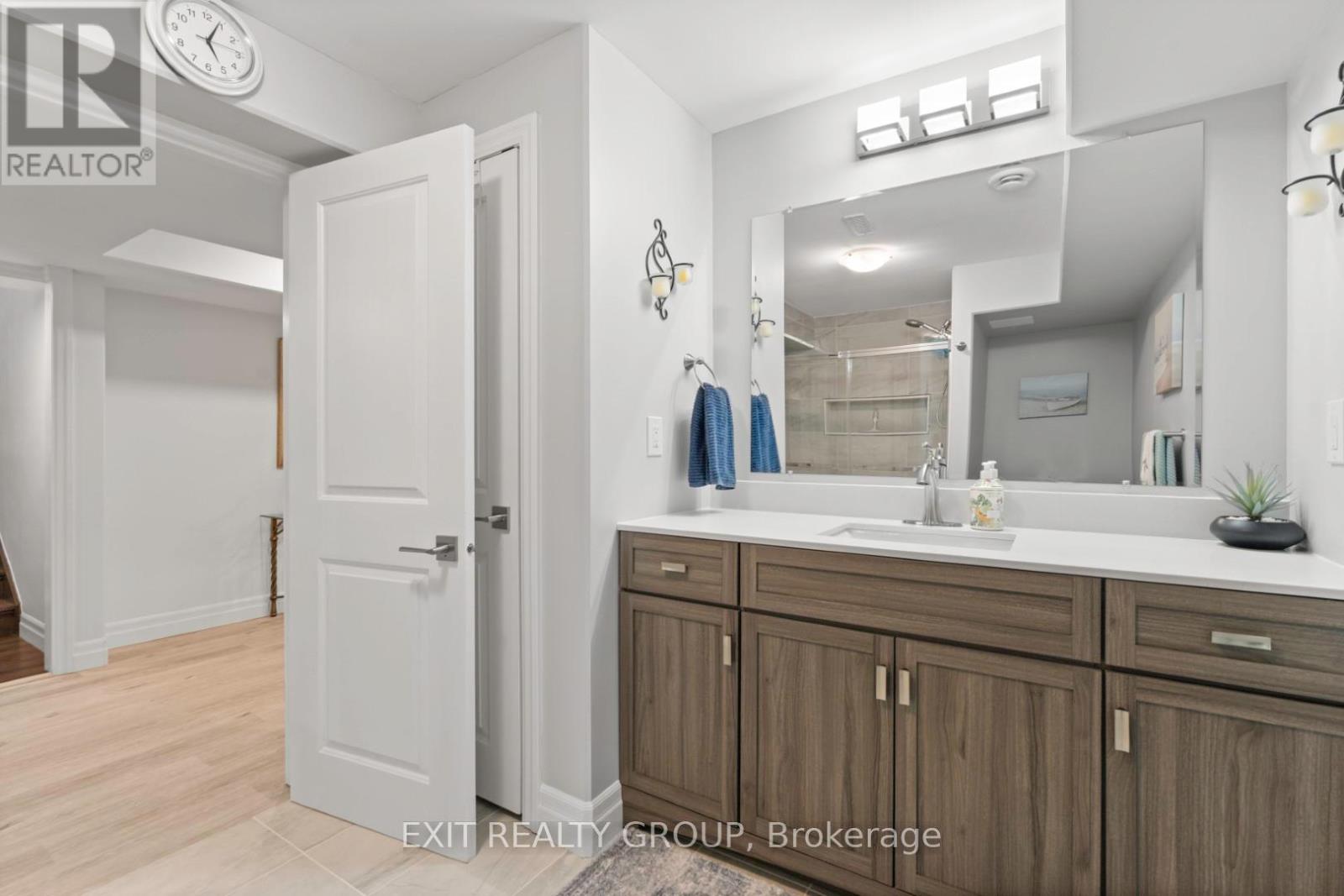 86 Essex Drive, Belleville, Ontario  K8N 0J1 - Photo 36 - X12666386