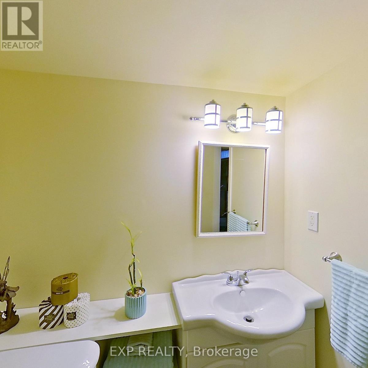 14 Dixie Place, Belleville, Ontario  K8P 5A9 - Photo 18 - X12669818