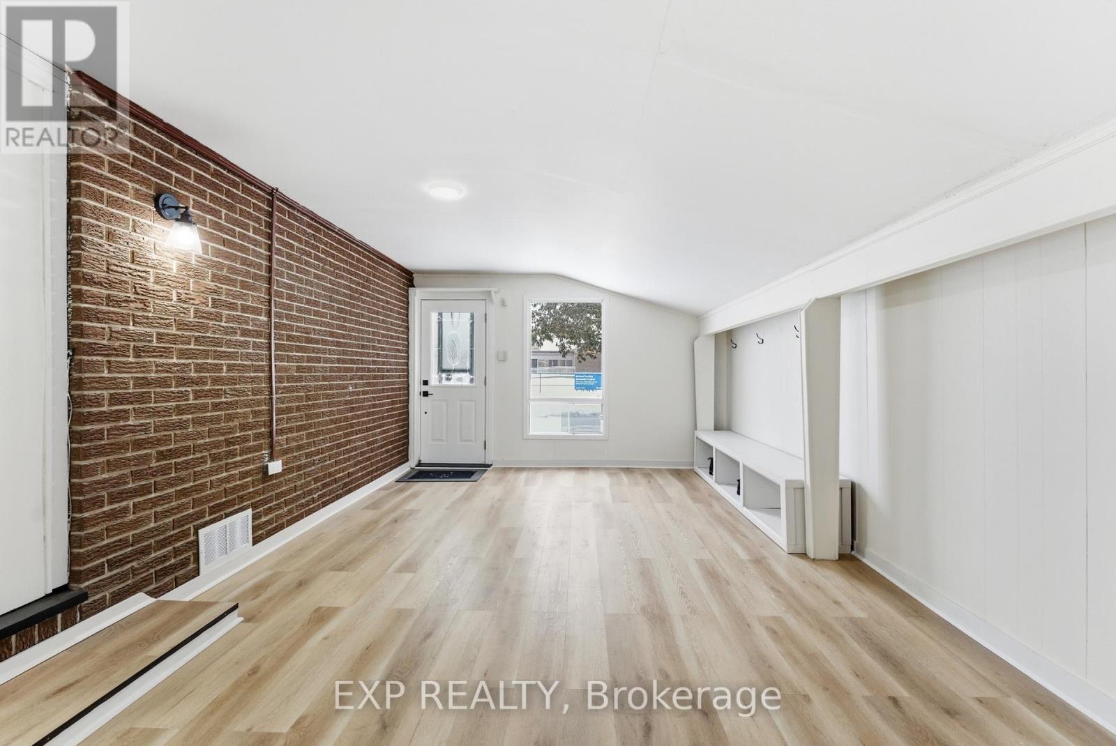 94 Rollins Drive, Belleville, Ontario  K8N 4J5 - Photo 5 - X12670824