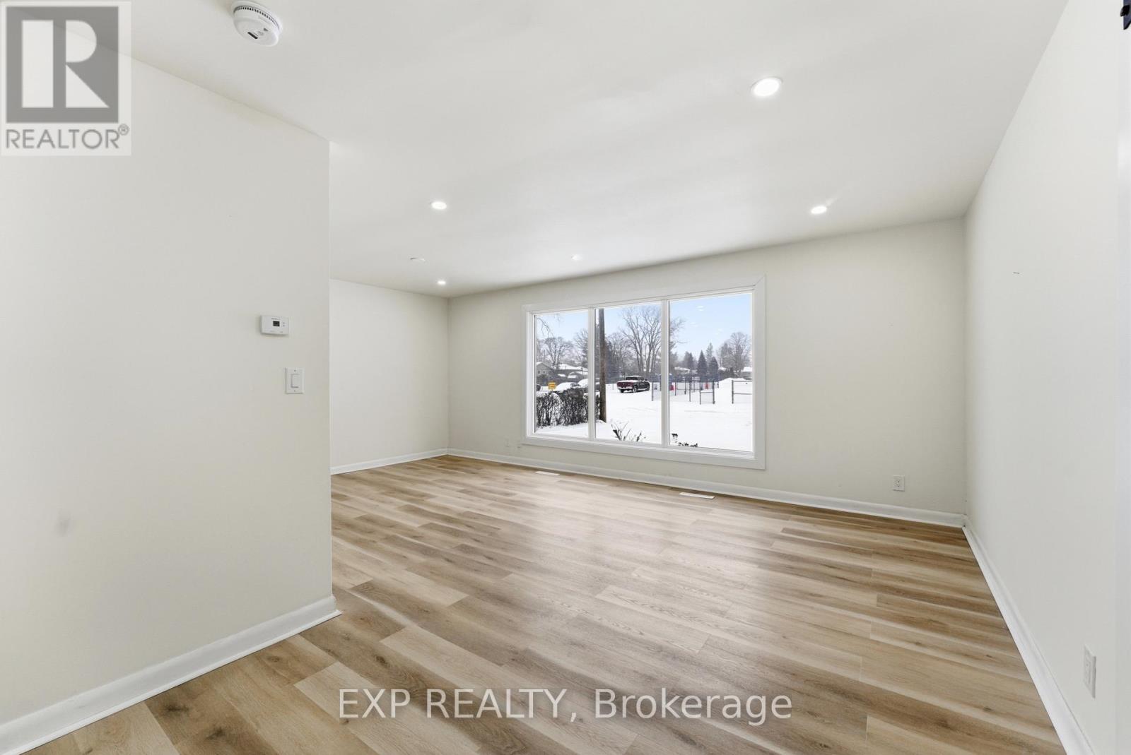 94 Rollins Drive, Belleville, Ontario  K8N 4J5 - Photo 7 - X12670824