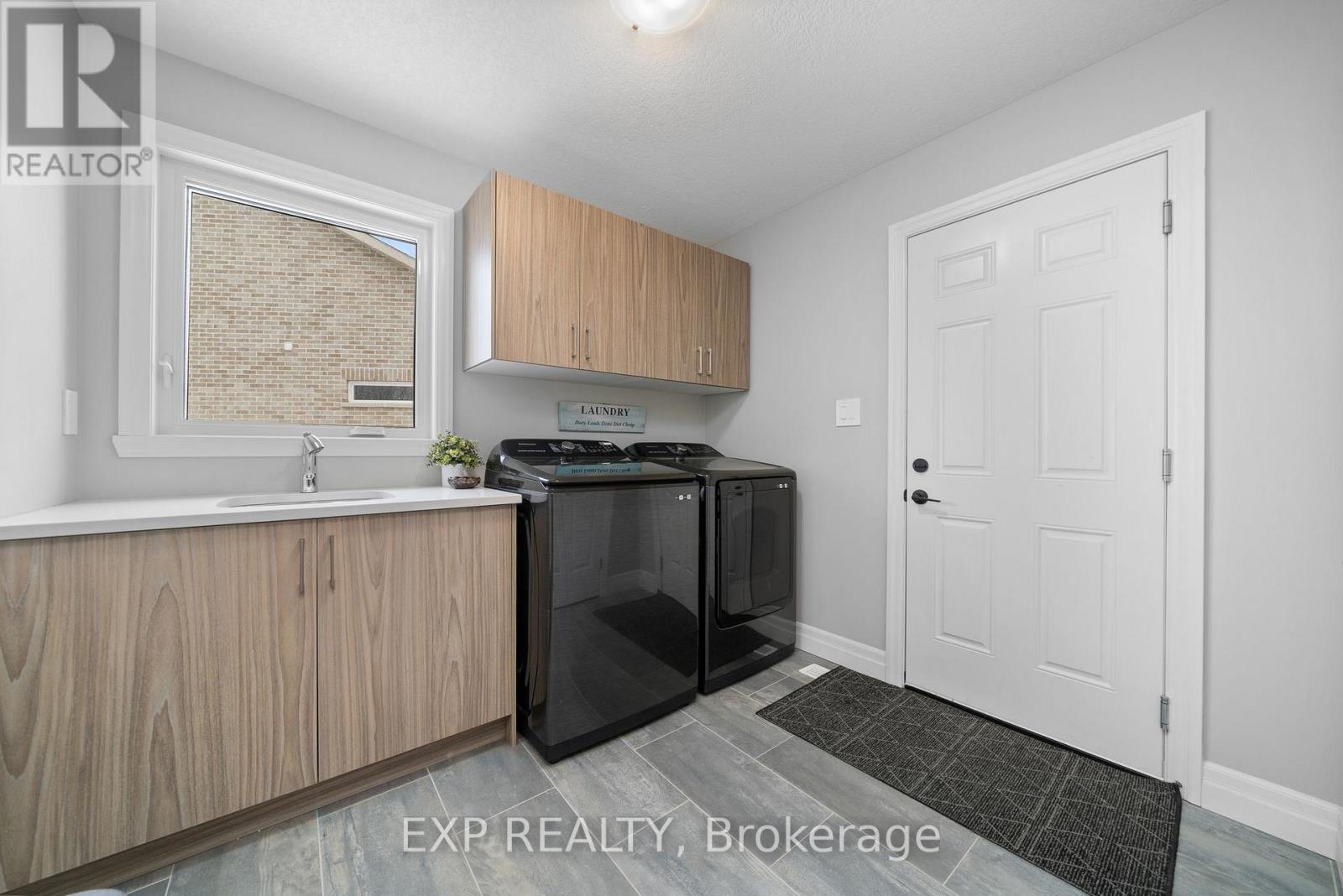 58 Lanark Drive, Belleville, Ontario  K8N 0G8 - Photo 21 - X12666406