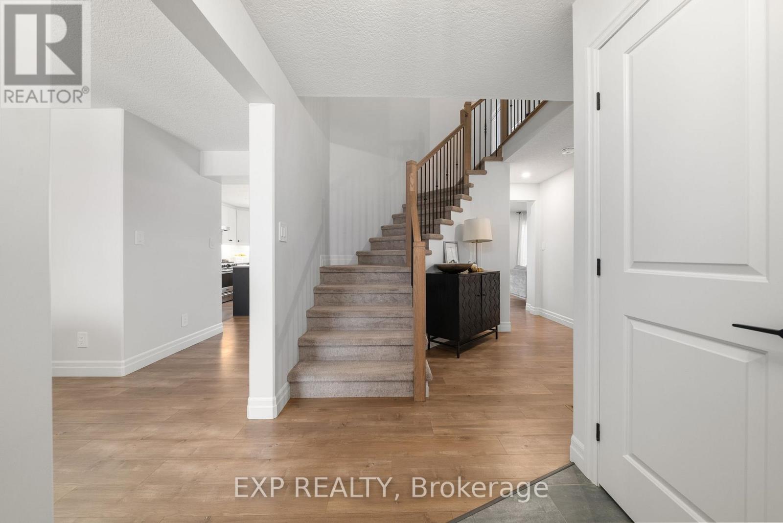 58 Lanark Drive, Belleville, Ontario  K8N 0G8 - Photo 7 - X12666406