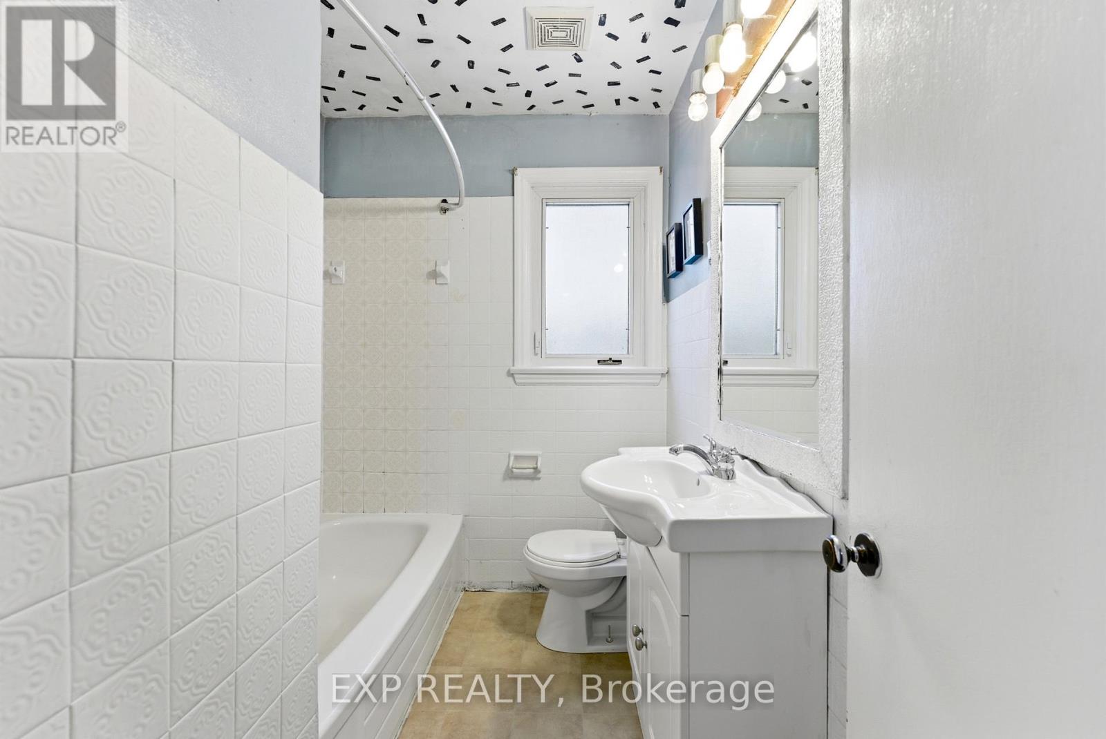 38 Greenlawn Avenue, Belleville, Ontario  K8N 4B5 - Photo 13 - X12672114