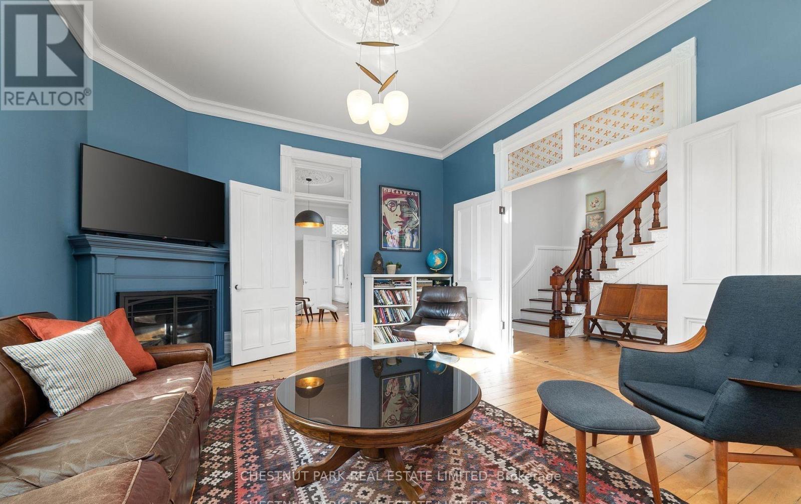 25 Picton Main Street, Prince Edward County, Ontario  K0K 2T0 - Photo 13 - X12675648