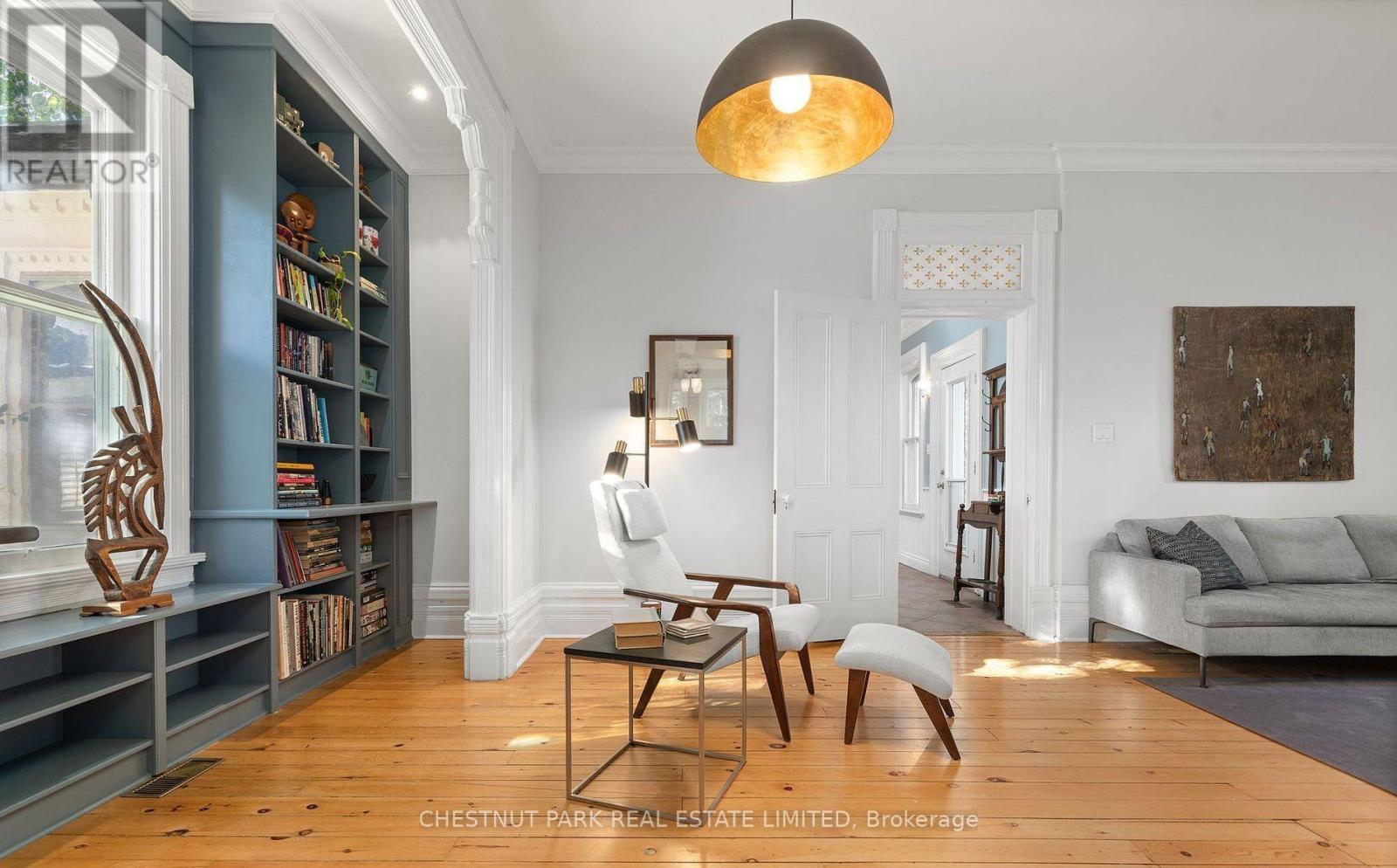 25 Picton Main Street, Prince Edward County, Ontario  K0K 2T0 - Photo 15 - X12675648