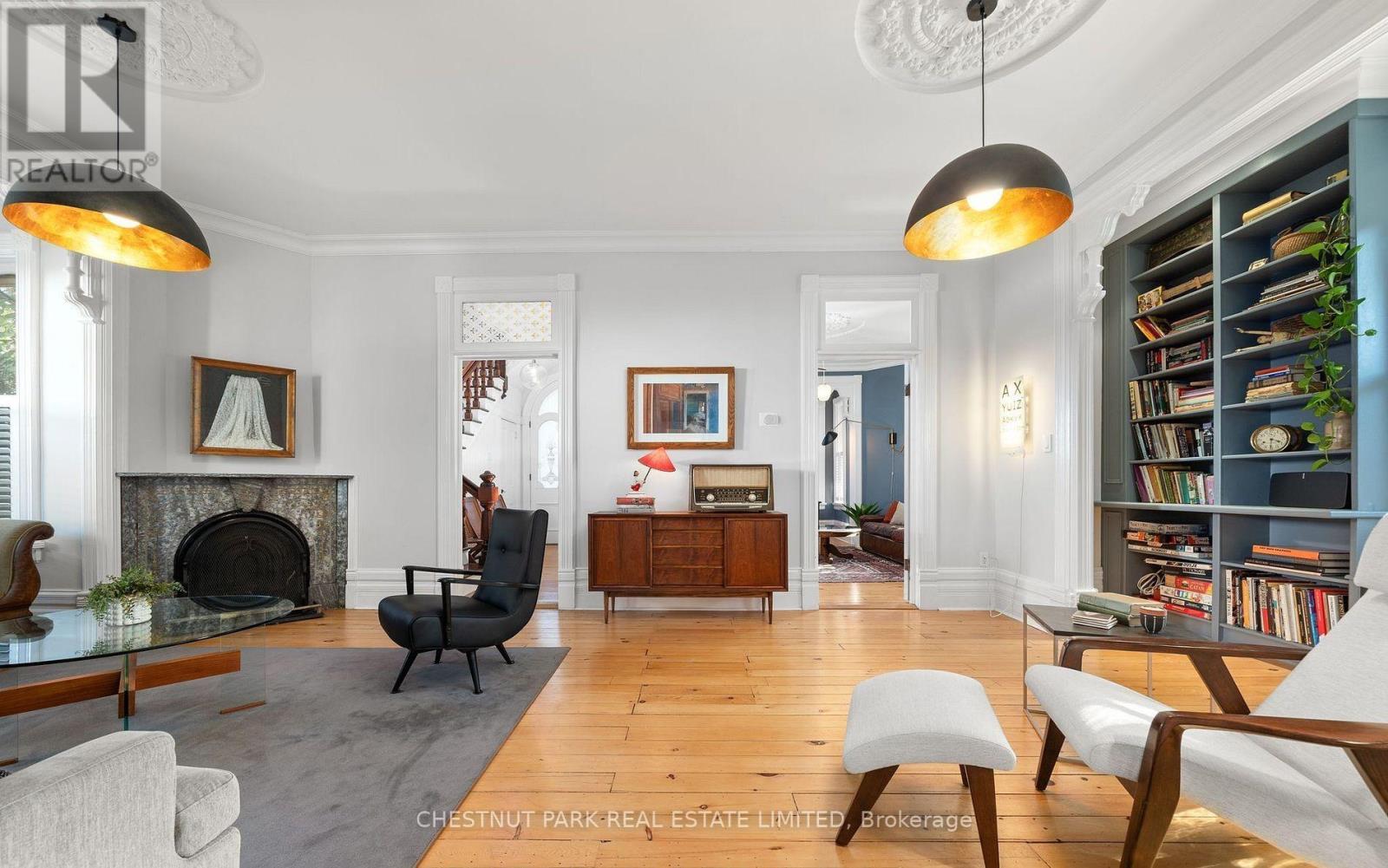 25 Picton Main Street, Prince Edward County, Ontario  K0K 2T0 - Photo 18 - X12675648