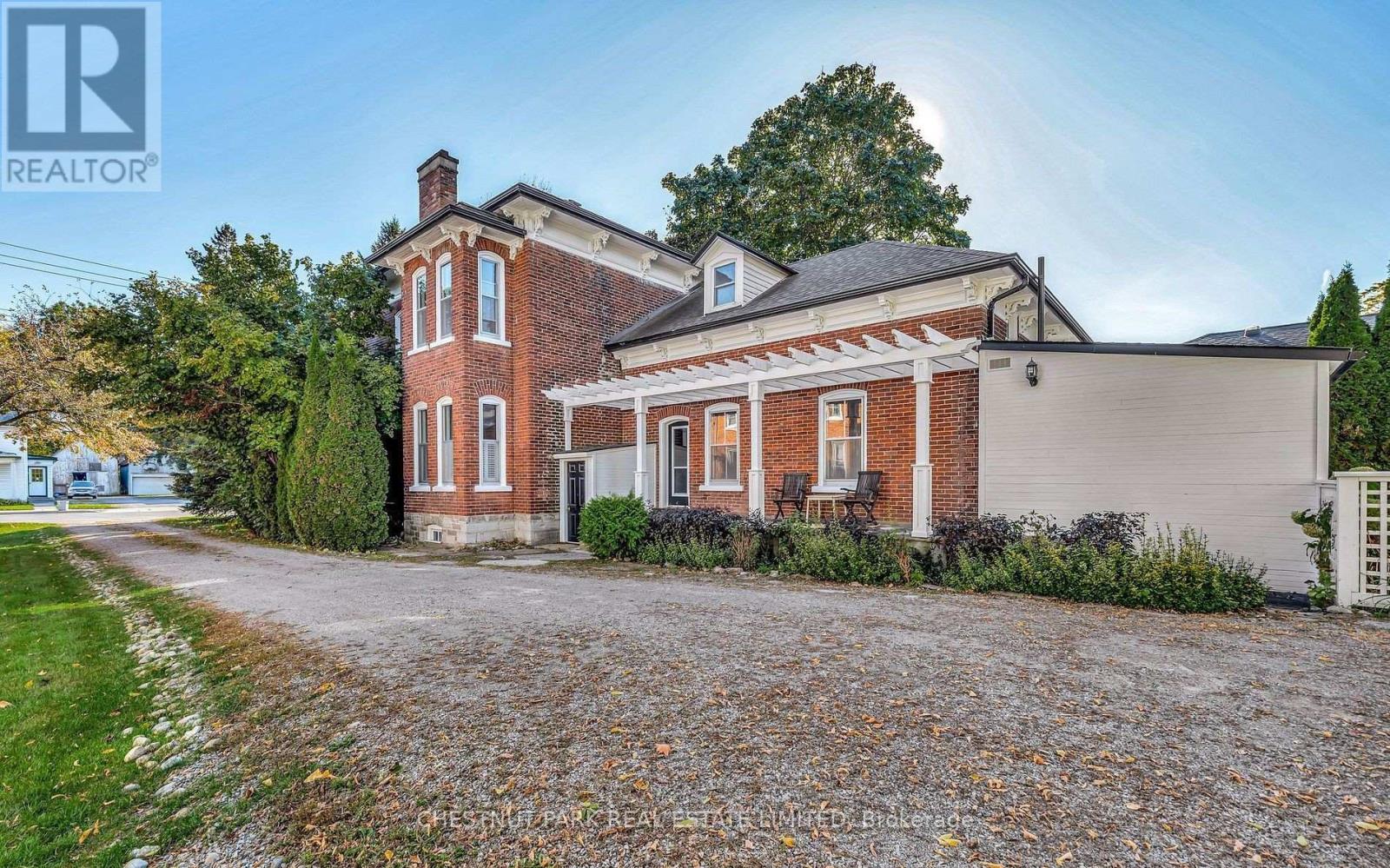 25 Picton Main Street, Prince Edward County, Ontario  K0K 2T0 - Photo 2 - X12675648