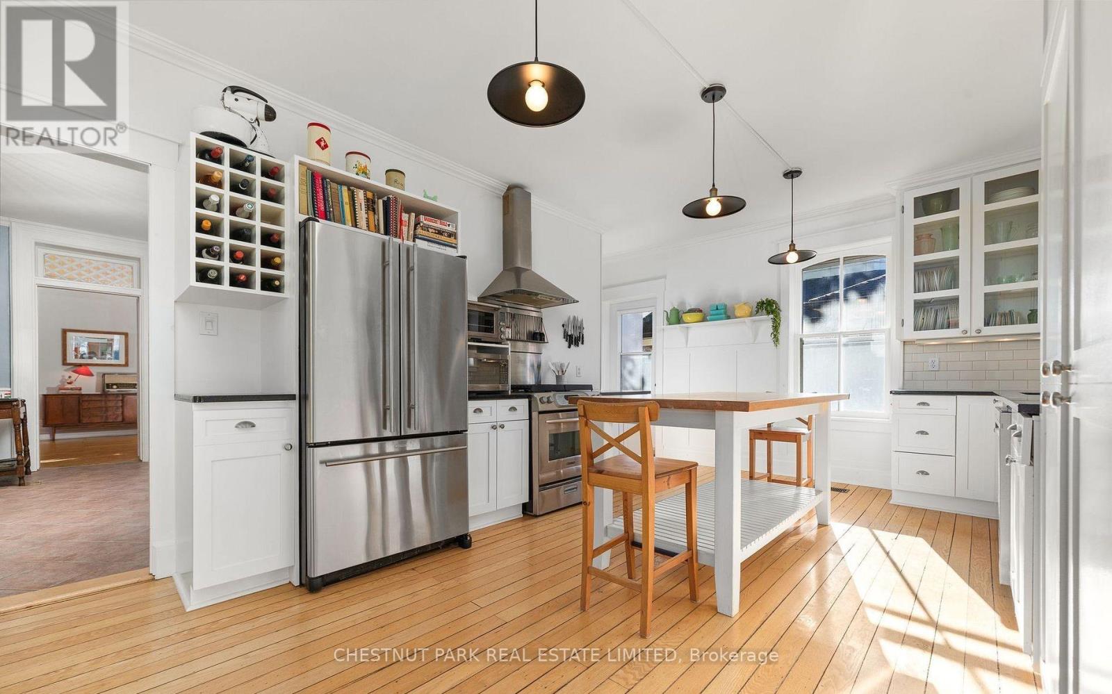 25 Picton Main Street, Prince Edward County, Ontario  K0K 2T0 - Photo 21 - X12675648