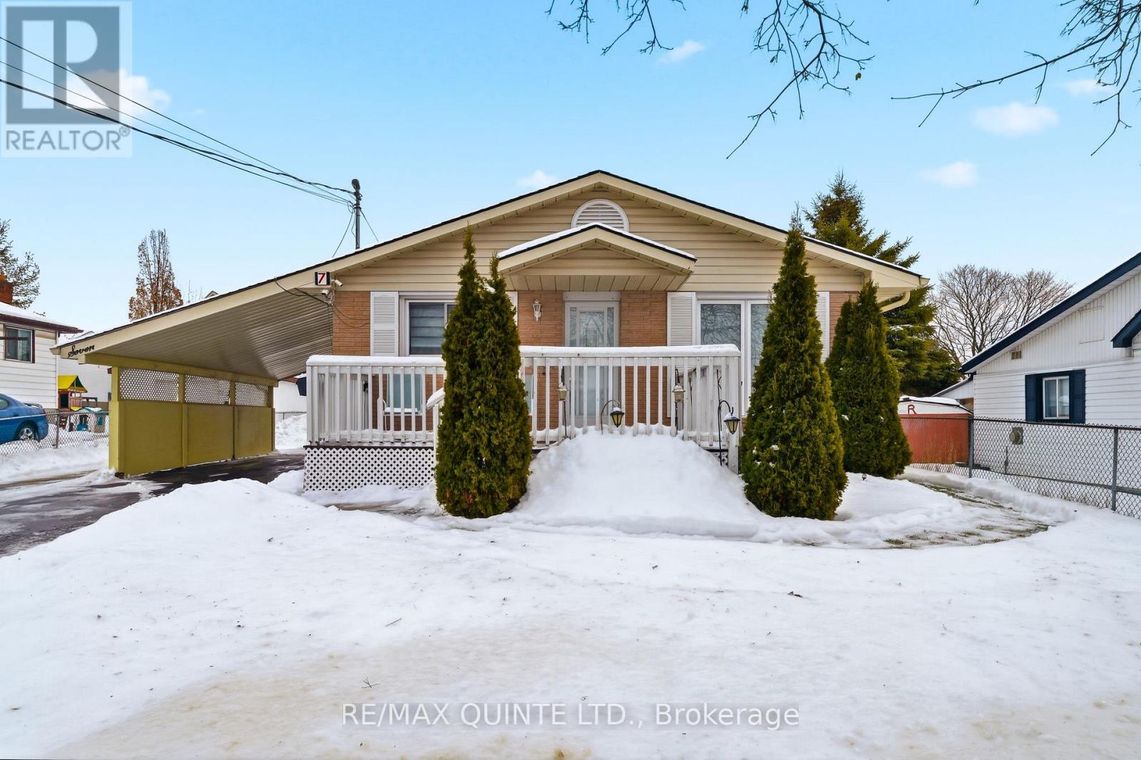 7 HERMAN STREET, Belleville, Ontario