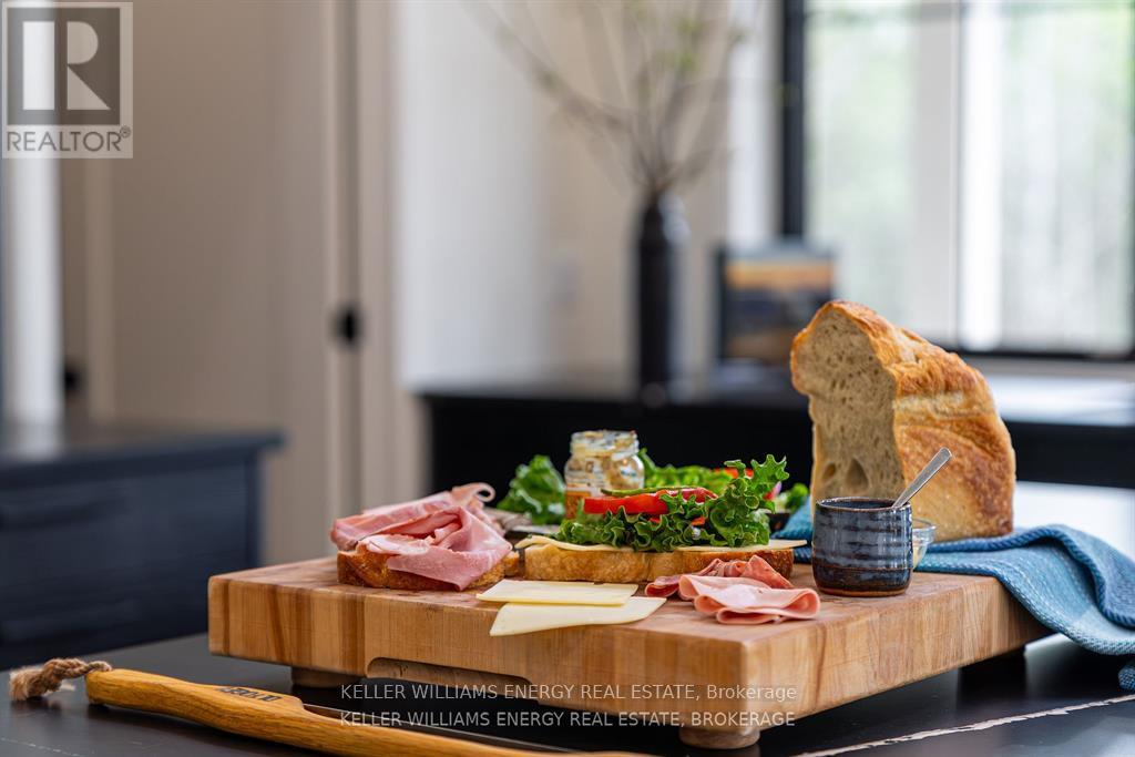 1032 Burr Road, Prince Edward County, Ontario  K0K 1A0 - Photo 23 - X12681312