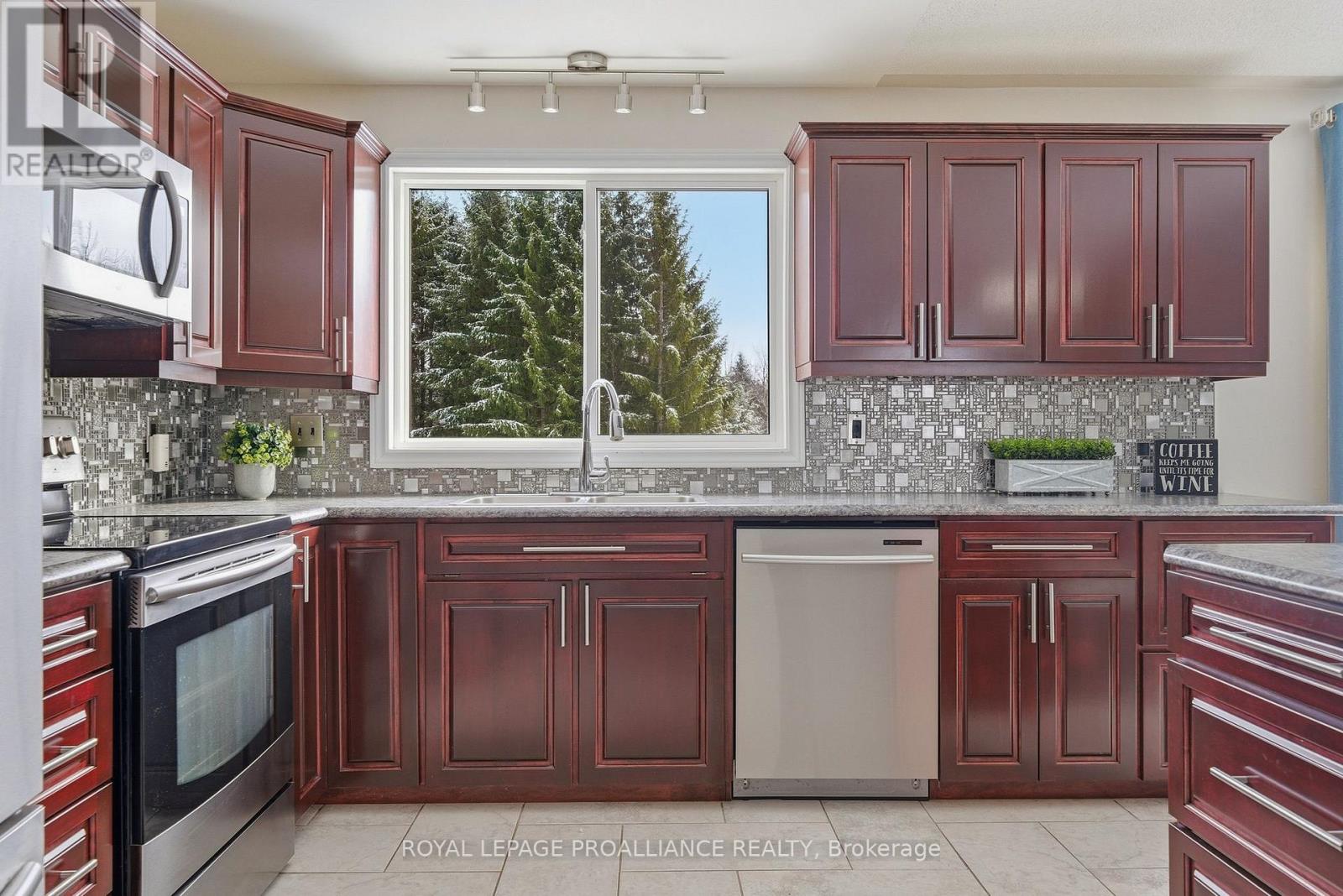 296 Willett Road, Belleville, Ontario  K0K 3E0 - Photo 17 - X12682274