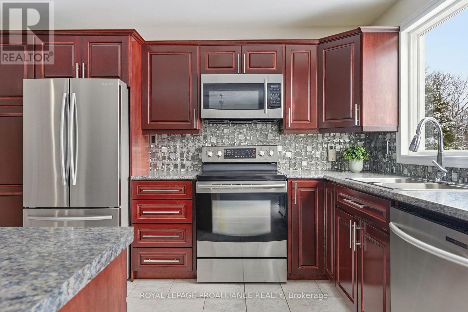 296 Willett Road, Belleville, Ontario  K0K 3E0 - Photo 20 - X12682274