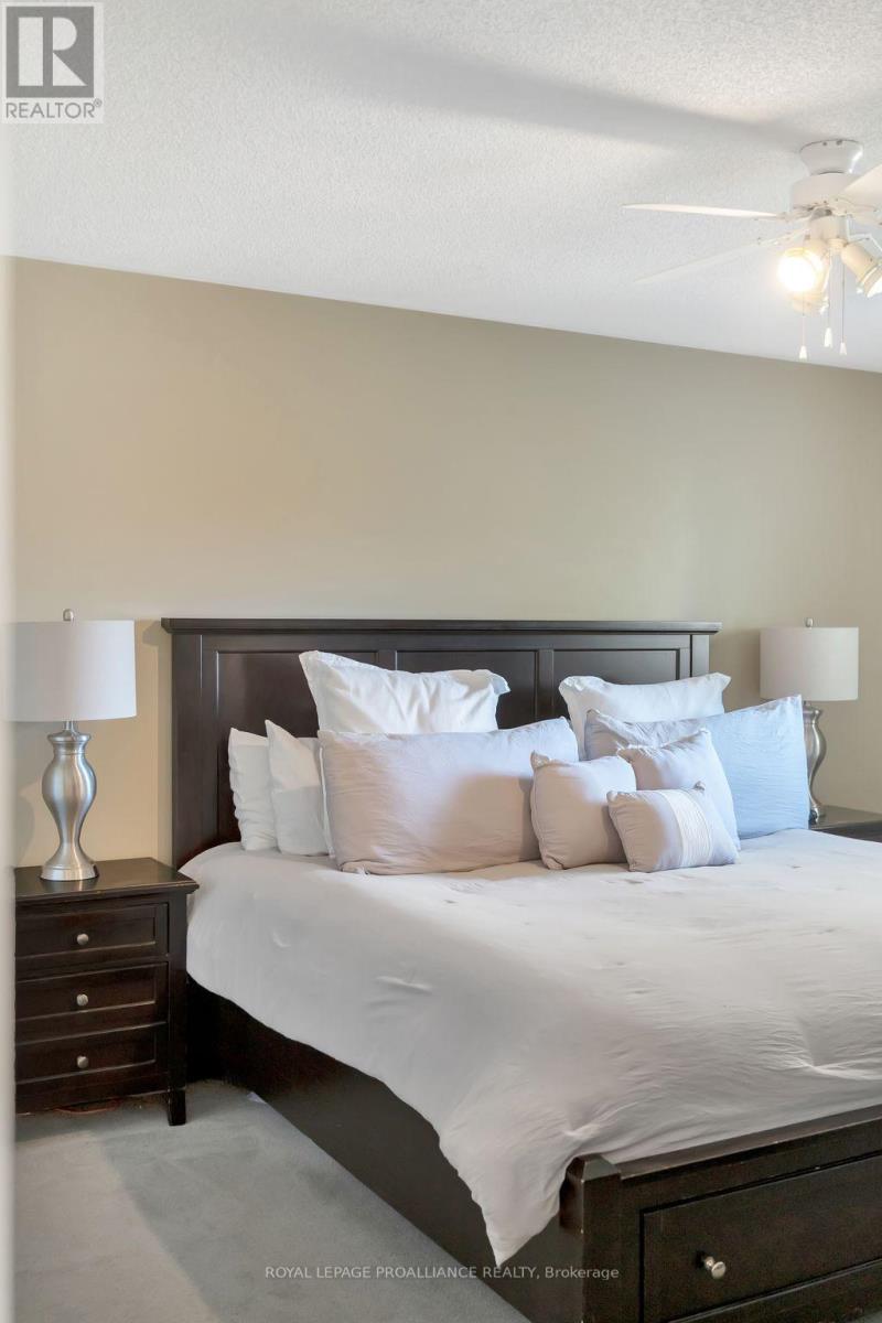 25 Faraday Gardens, Belleville, Ontario  K8P 5J5 - Photo 19 - X12687414