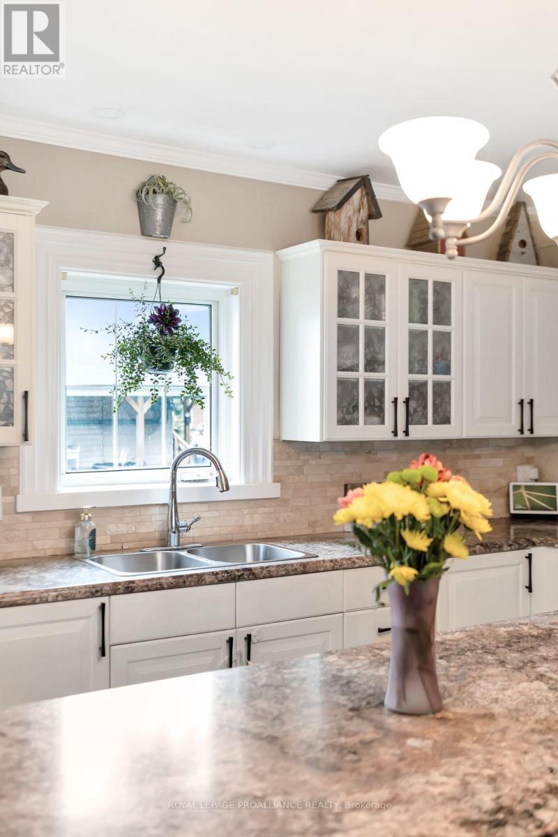 16 Benjamin Street, Belleville, Ontario  K8P 1P7 - Photo 13 - X12689010