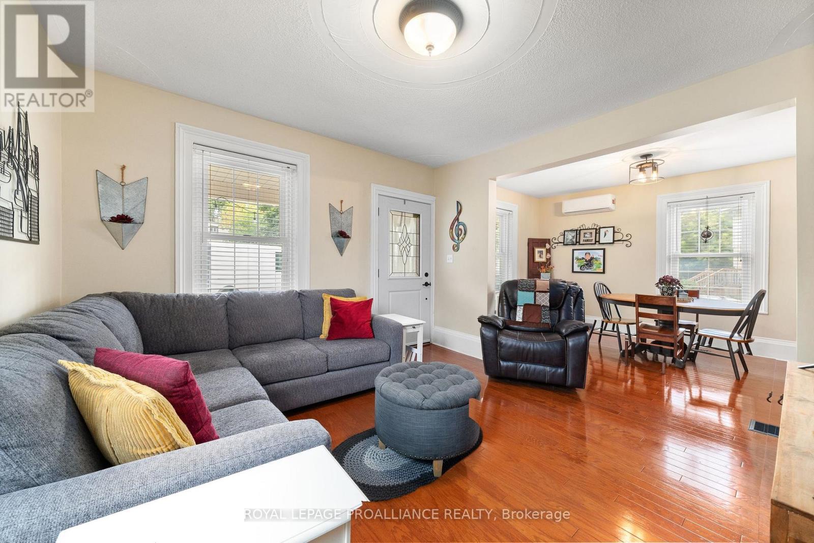 16 Benjamin Street, Belleville, Ontario  K8P 1P7 - Photo 18 - X12689010