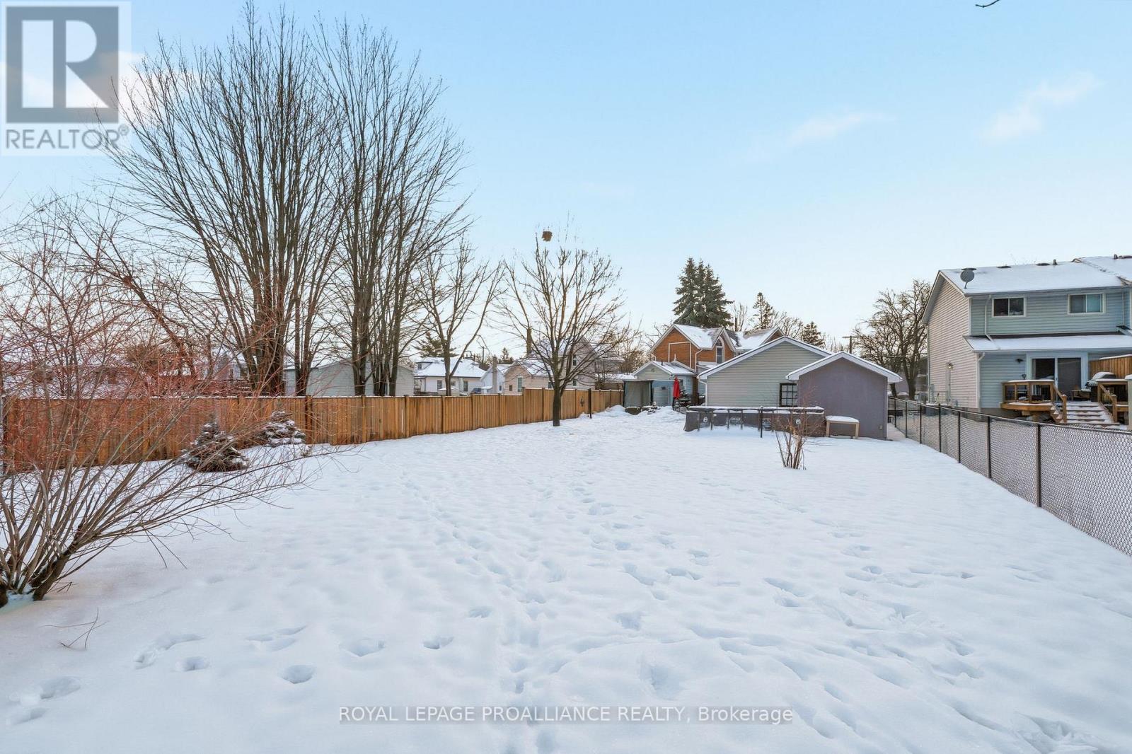 16 Benjamin Street, Belleville, Ontario  K8P 1P7 - Photo 36 - X12689010