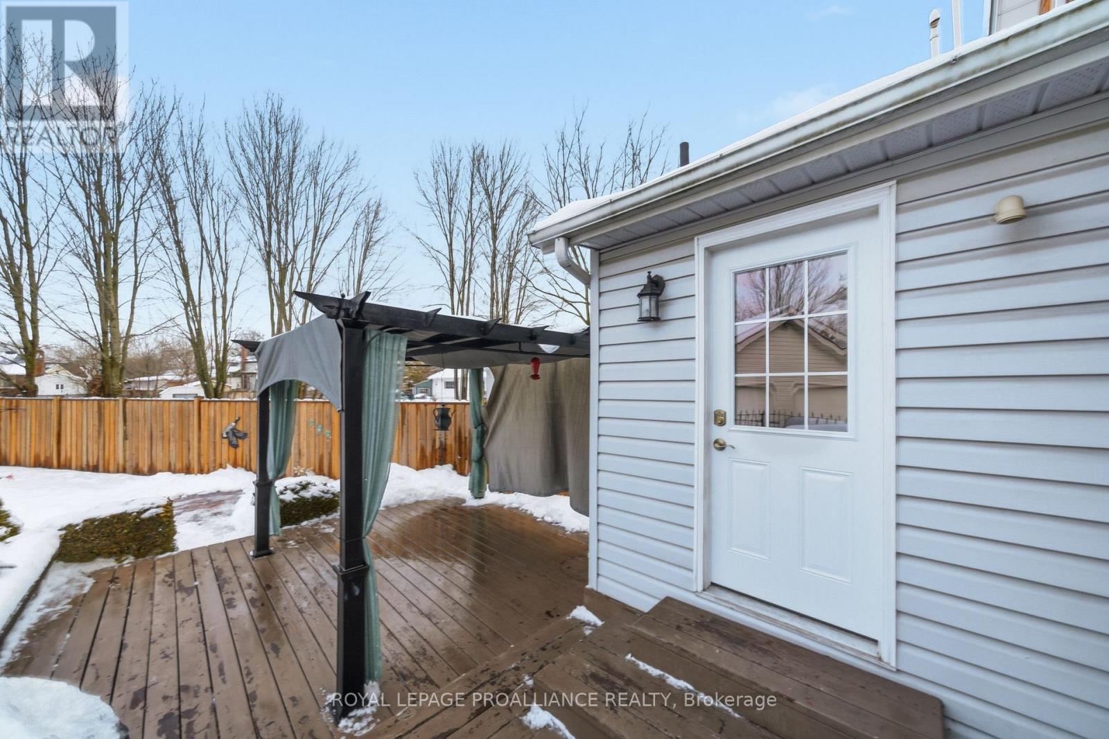 16 Benjamin Street, Belleville, Ontario  K8P 1P7 - Photo 39 - X12689010