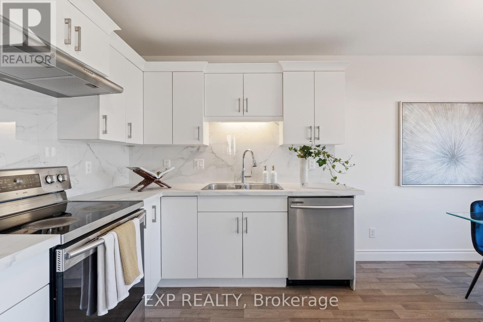 10 Cobblestone Street, Belleville, Ontario  K8P 0E4 - Photo 12 - X12690032