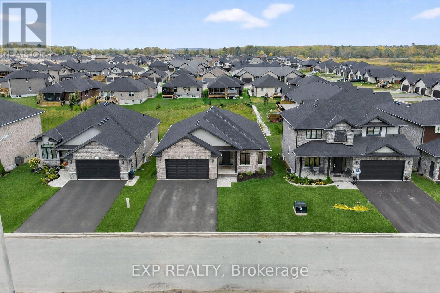 6 VAUGHN COURT, Belleville, Ontario