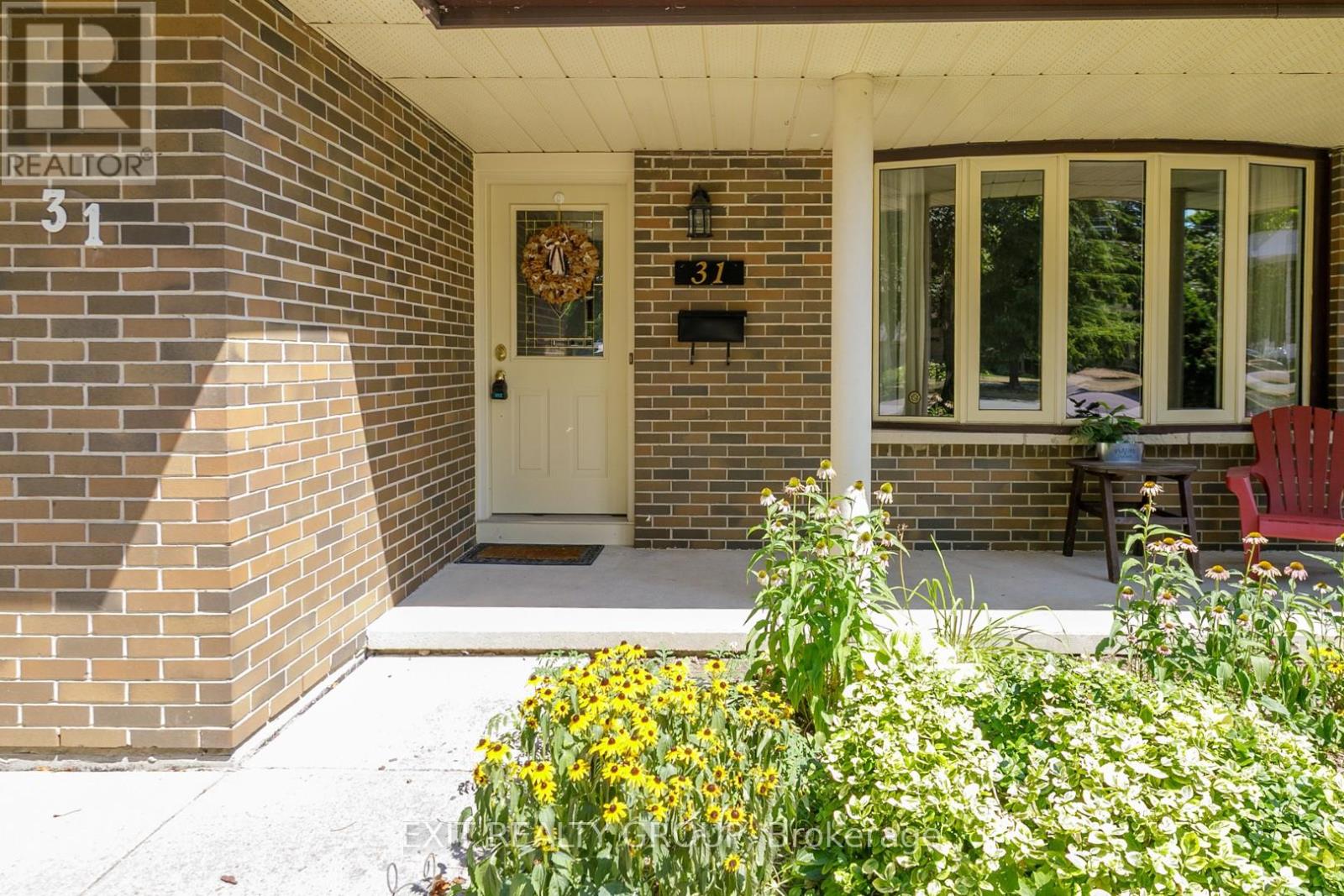 31 Lexington Crescent, Belleville, Ontario  K8P 4L2 - Photo 3 - X12691434