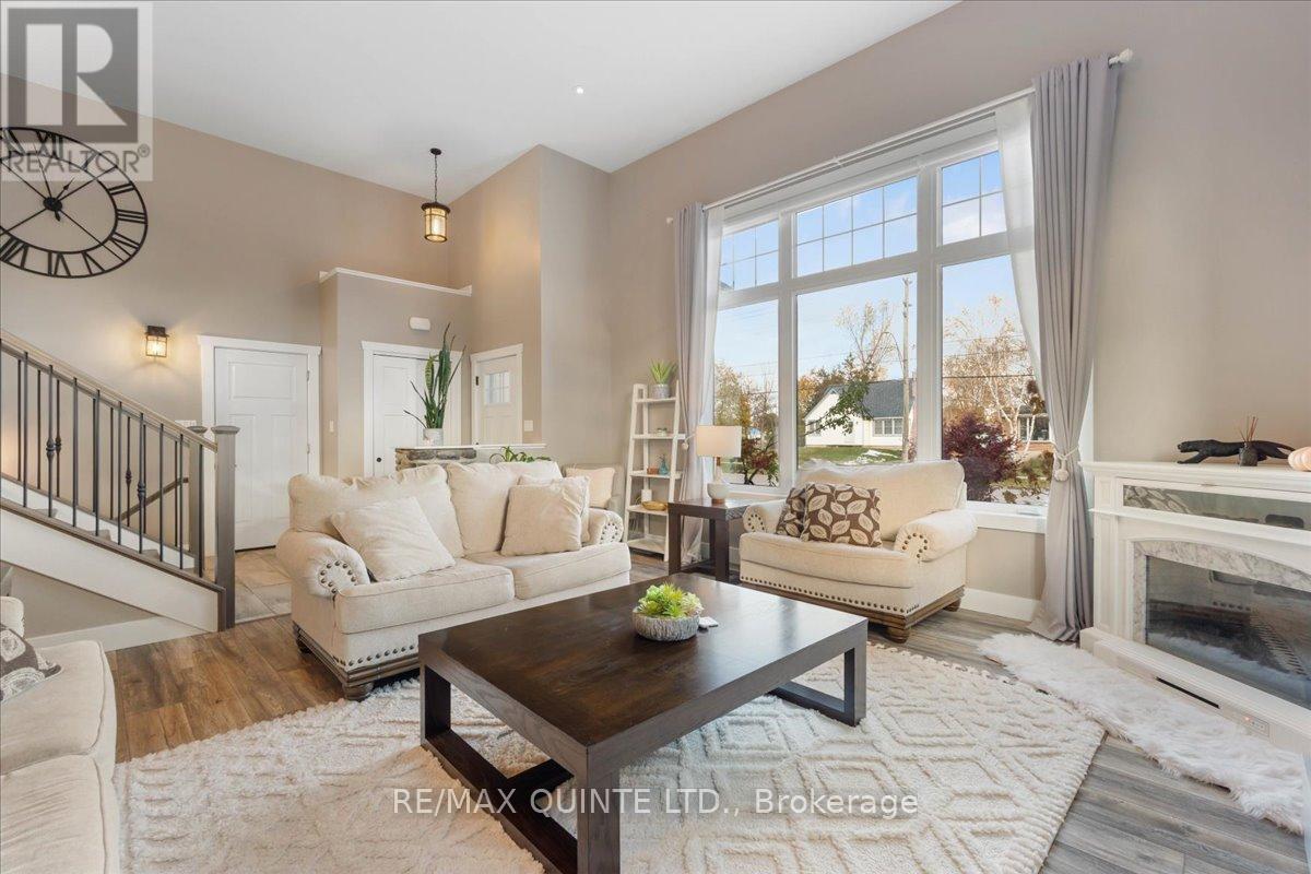 564 Sidney Street, Belleville, Ontario  K8P 4A2 - Photo 9 - X12693070