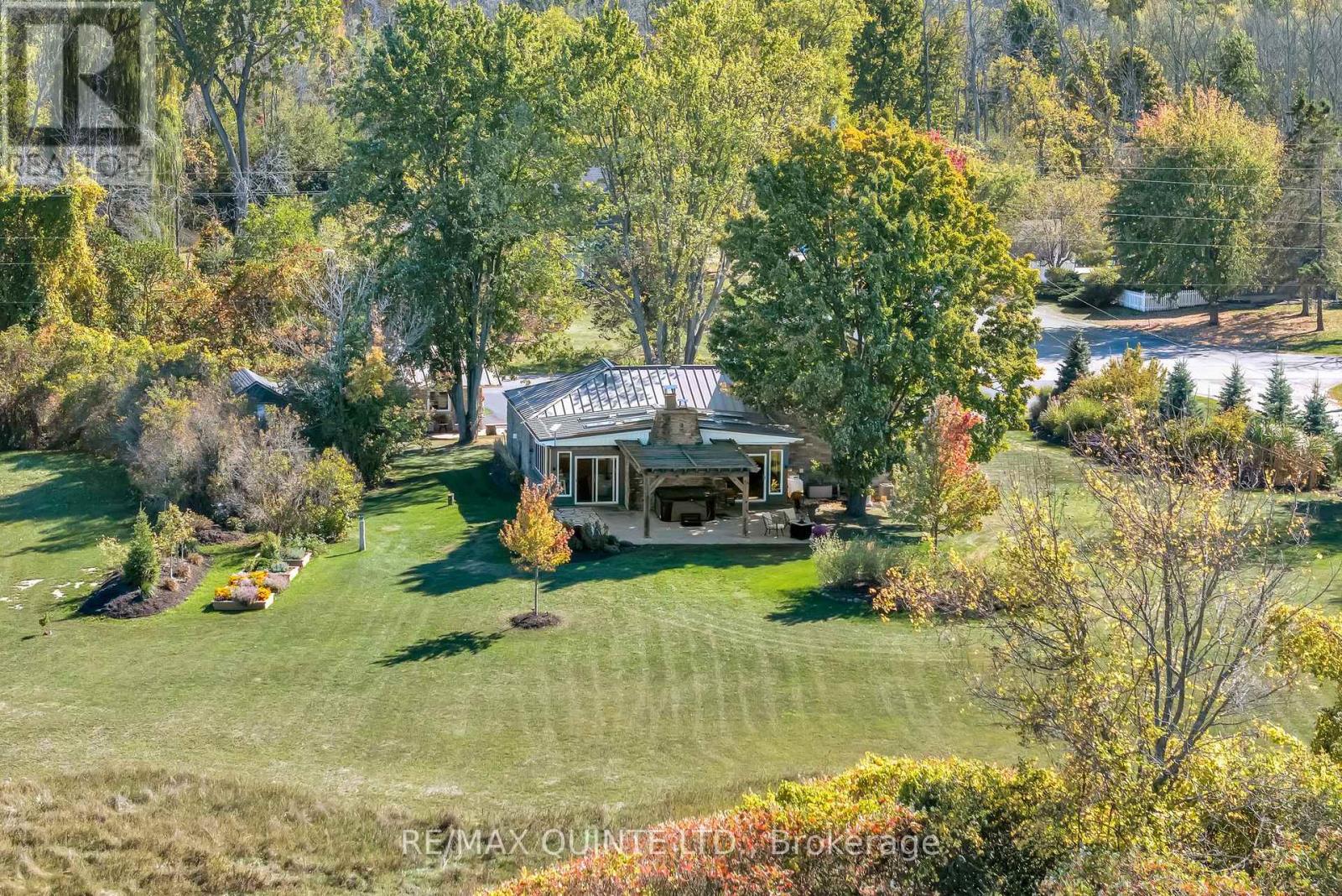 1245 Miller Road, Prince Edward County, Ontario  K0K 2T0 - Photo 7 - X12695168