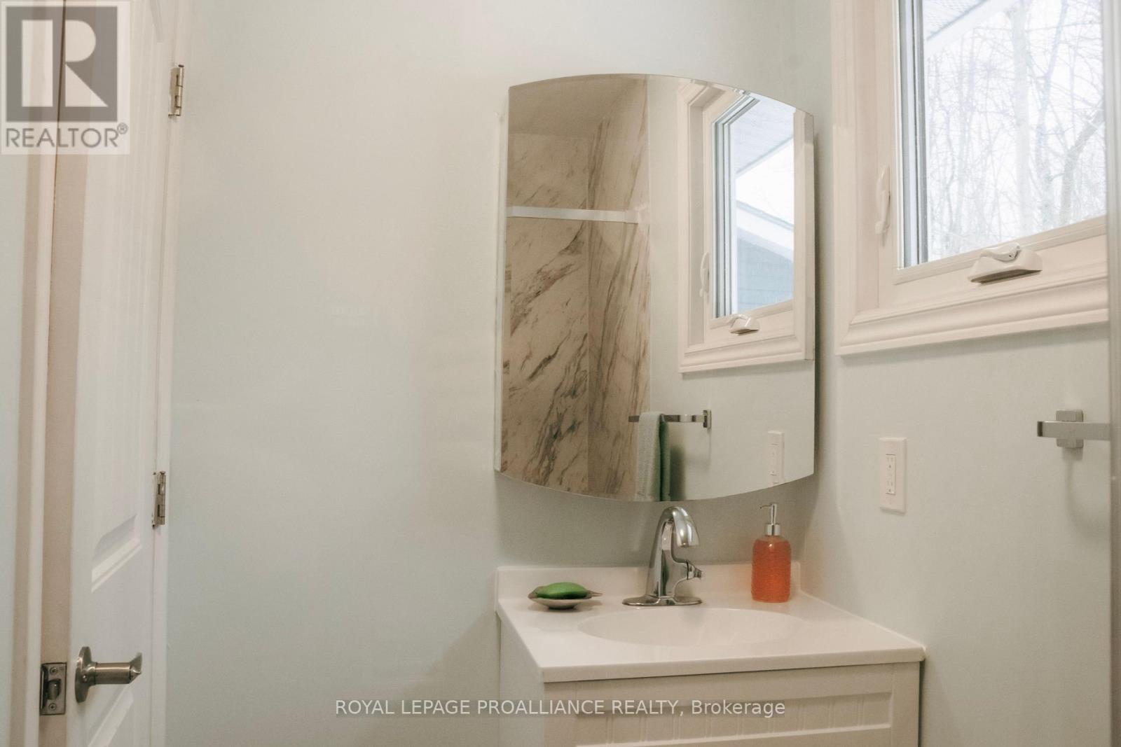 105 Sanctuary Lane, Belleville, Ontario  K0K 2B0 - Photo 32 - X12697140