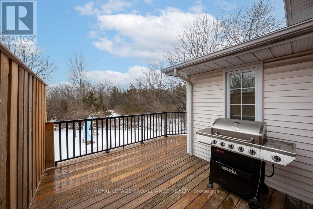 29 Sherwood Crescent, Belleville, Ontario  K8P 5G2 - Photo 17 - X12697742