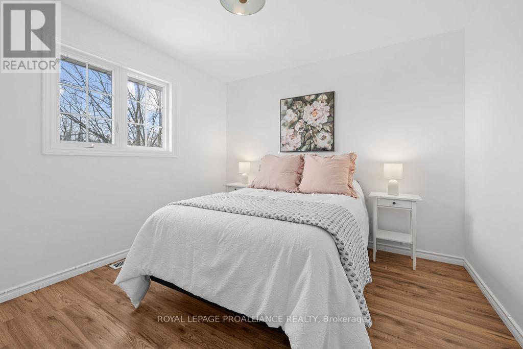 29 Sherwood Crescent, Belleville, Ontario  K8P 5G2 - Photo 34 - X12697742