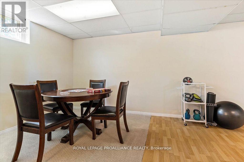 16 Centre Court, Quinte West, Ontario  K0K 2C0 - Photo 28 - X12699194