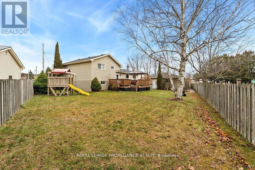 16 Centre Court, Quinte West, Ontario  K0K 2C0 - Photo 33 - X12699194