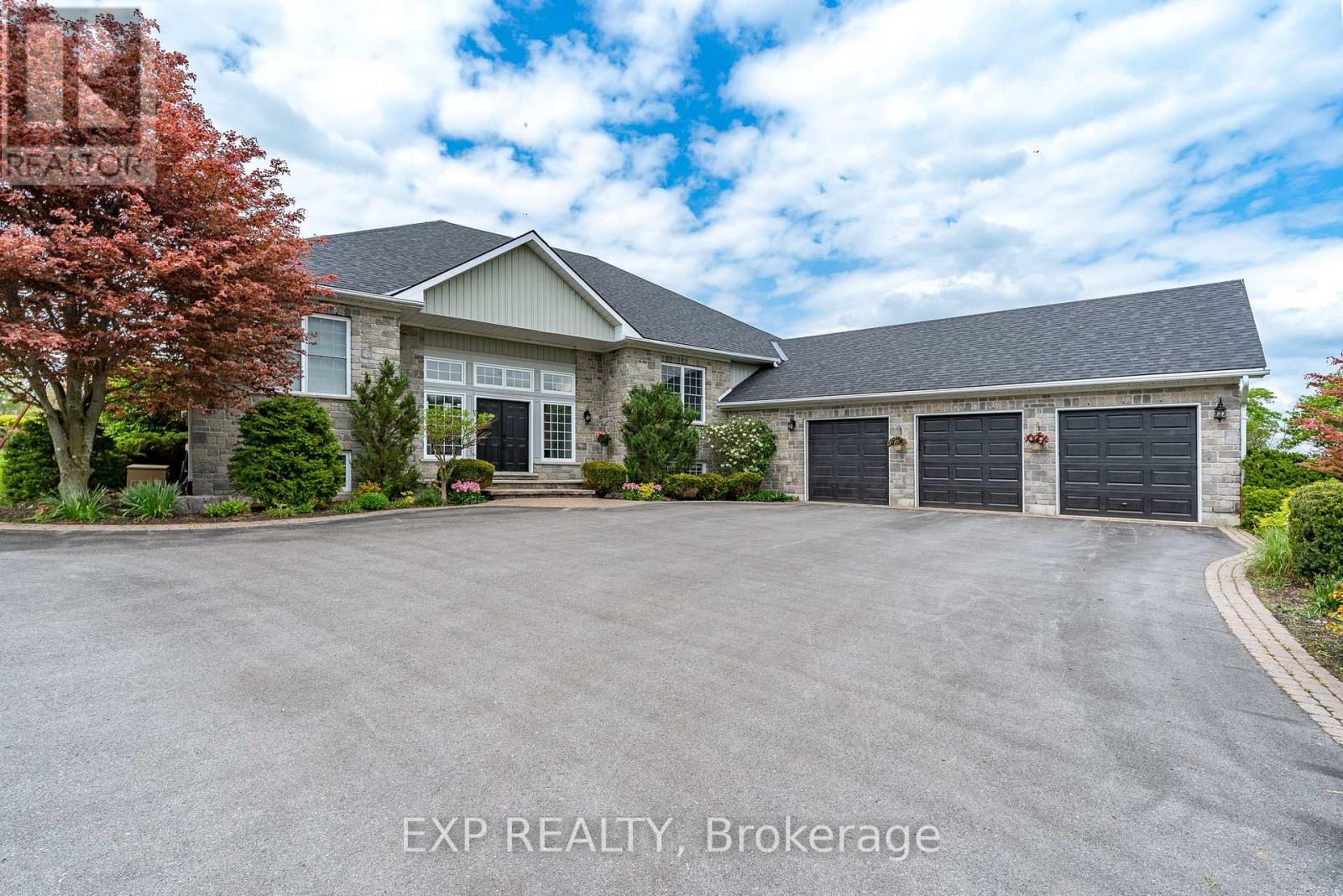 107 Country Charm Drive, Belleville, Ontario  K0K 2V0 - Photo 4 - X12699456