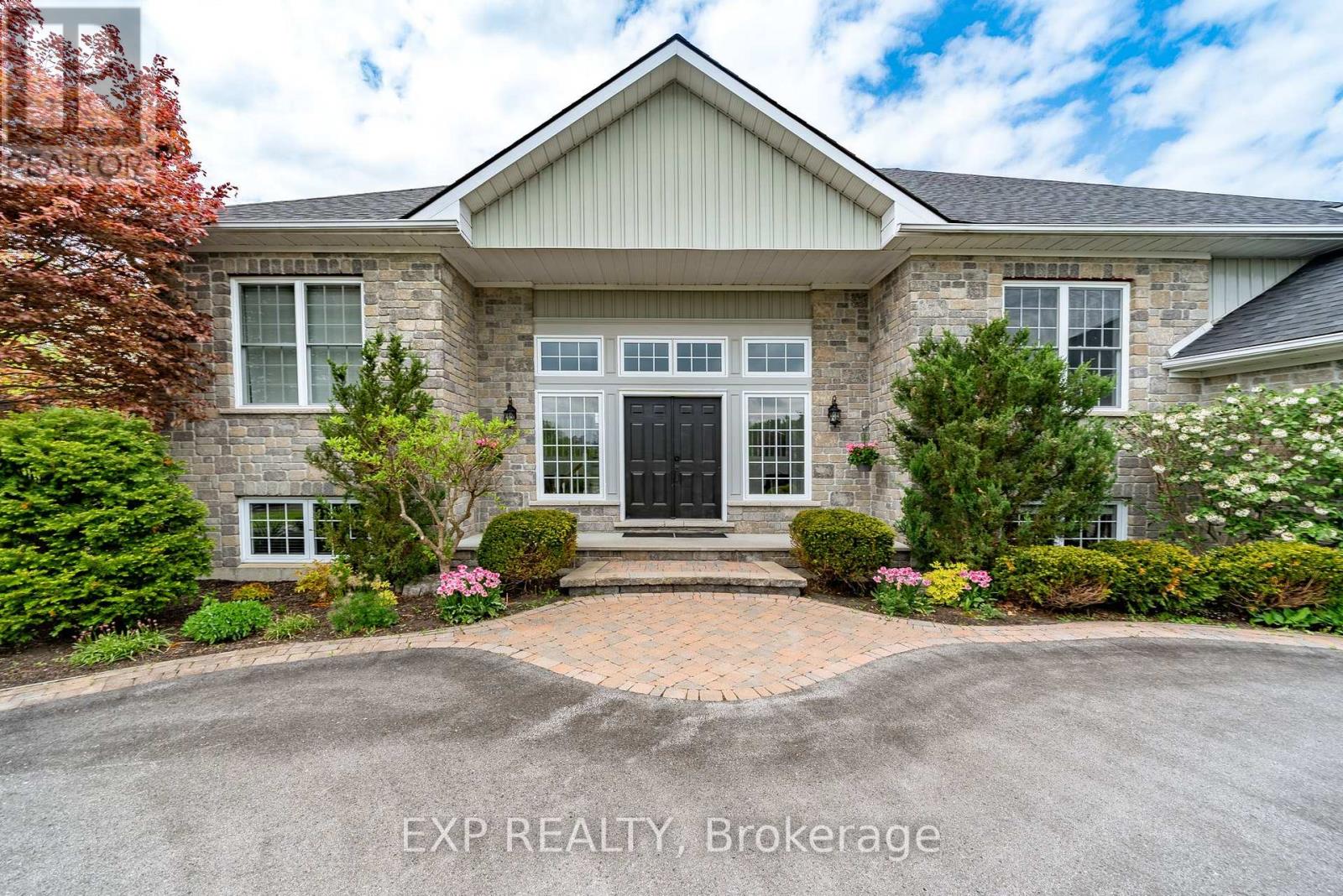 107 Country Charm Drive, Belleville, Ontario  K0K 2V0 - Photo 5 - X12699456