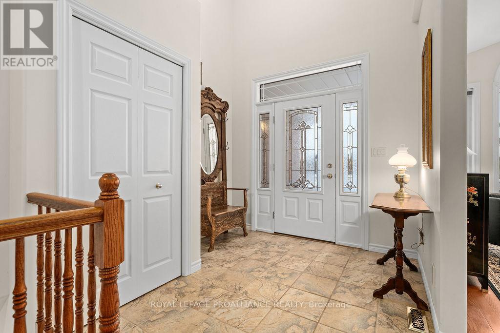 52 Simcoe Drive, Belleville, Ontario  K8N 4Z5 - Photo 10 - X12701434