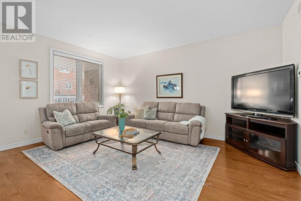 52 Simcoe Drive, Belleville, Ontario  K8N 4Z5 - Photo 23 - X12701434