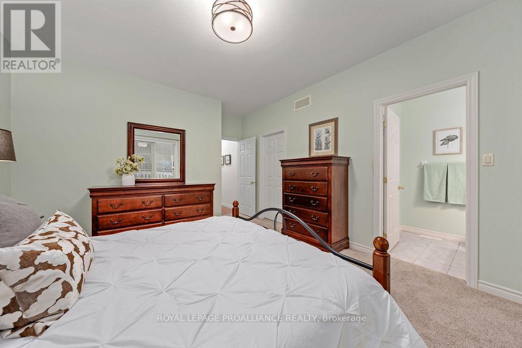 52 Simcoe Drive, Belleville, Ontario  K8N 4Z5 - Photo 34 - X12701434