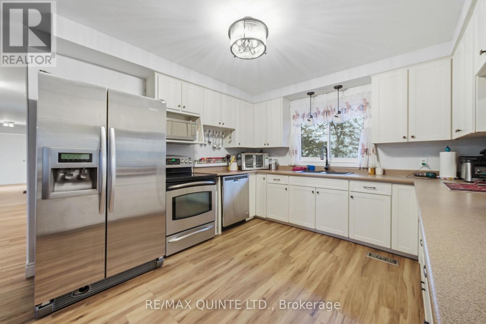 1809 Victoria Road, Prince Edward County, Ontario  K0K 1L0 - Photo 11 - X12702052