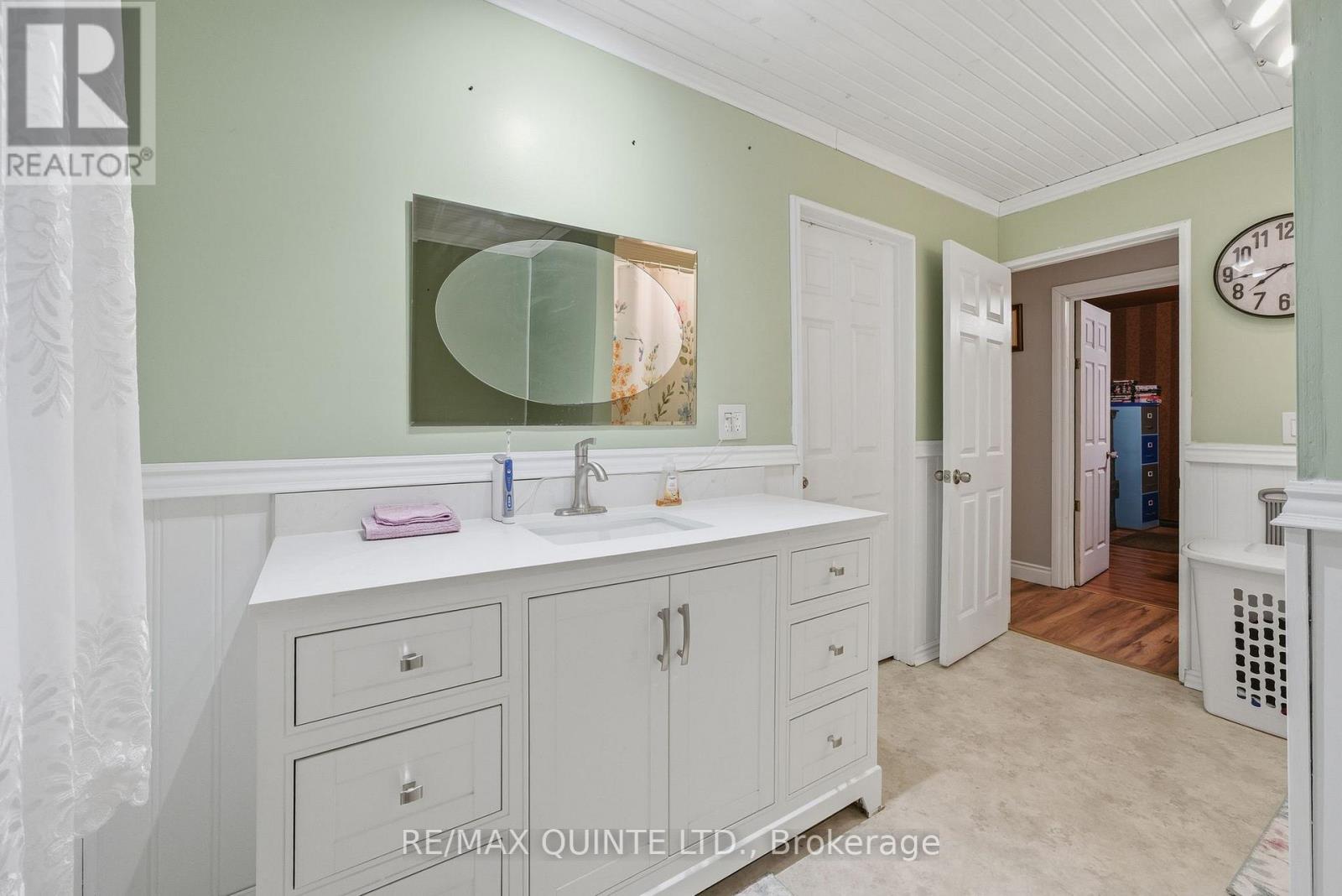 1809 Victoria Road, Prince Edward County, Ontario  K0K 1L0 - Photo 15 - X12702052