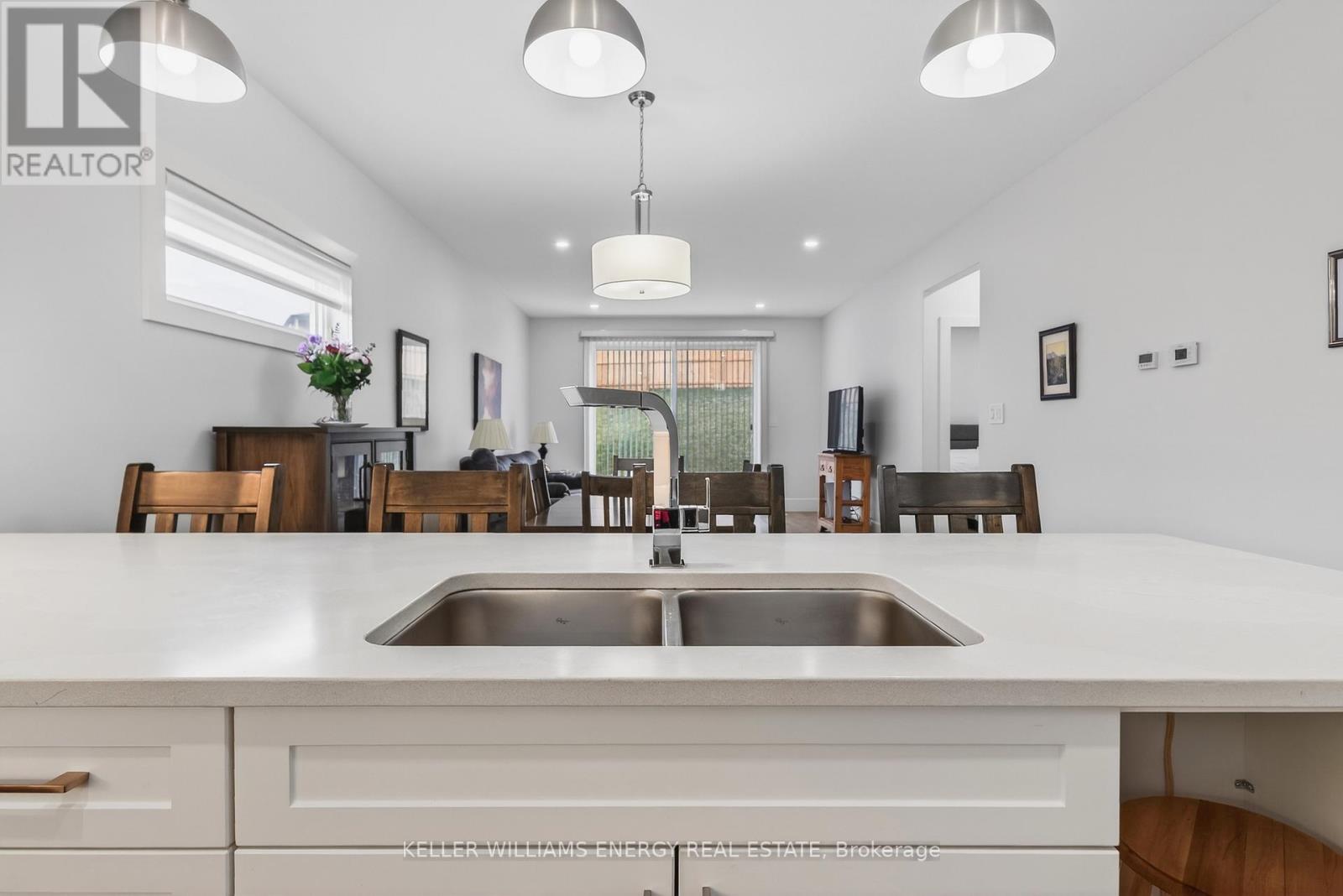 74 Meagan Lane, Quinte West, Ontario  K0K 2C0 - Photo 8 - X12704980